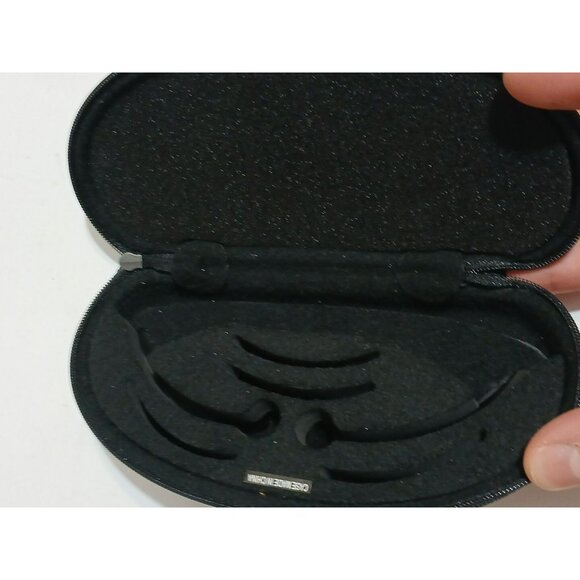 Oakley Mens Soft Vault Sunglass Case, Black/Half Jacket/Flak Jacket, One Size US - Picture 7 of 9